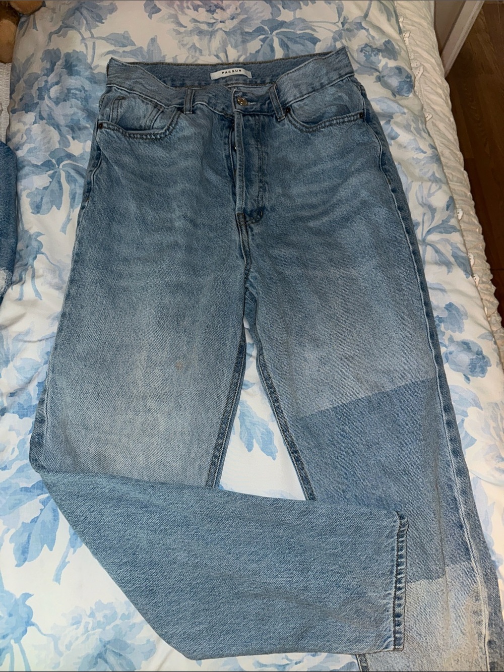 MomJeans